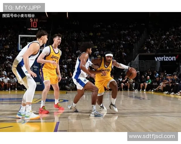 湖人队新秀表现抢眼，成为球队未来希望