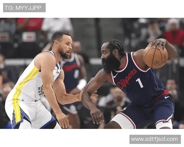 火箭队遭遇失利，面临季后赛压力